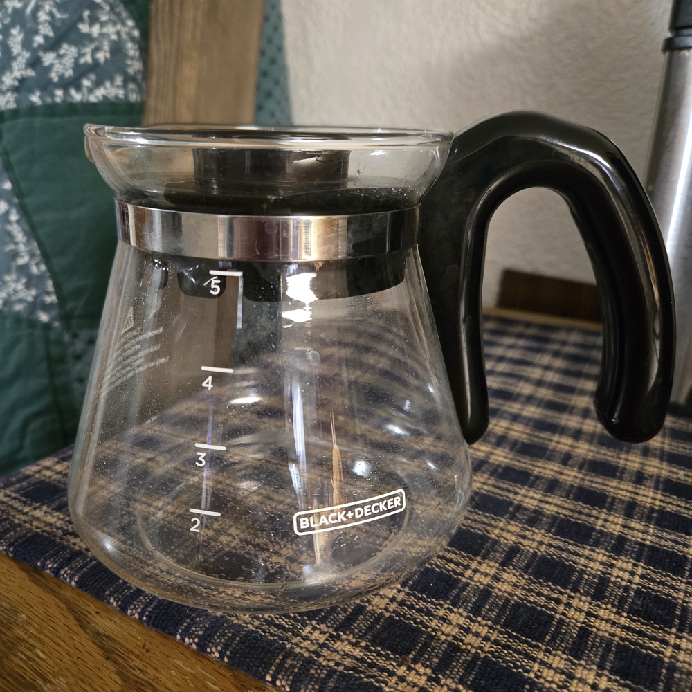 Black & Decker Clear Glass Coffee Carafe with Black Handle 5 Cup